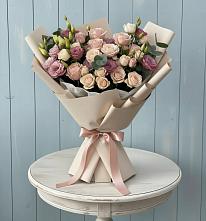 Букет цветов из:  Розы и Лизиантусы во Власихе