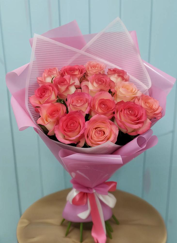 Букет 15 Розовых роз Равель во Власихе