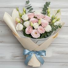 Букет цветов из:  Лизиантусы во Власихе