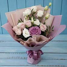 Букет цветов из:  Розы и Лизиантусы во Власихе