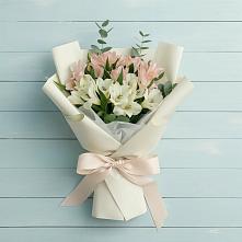 Букет цветов из:  Альстромерии во Власихе