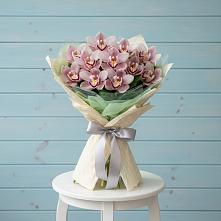 Букет цветов из:  Орхидеи и Розы во Власихе