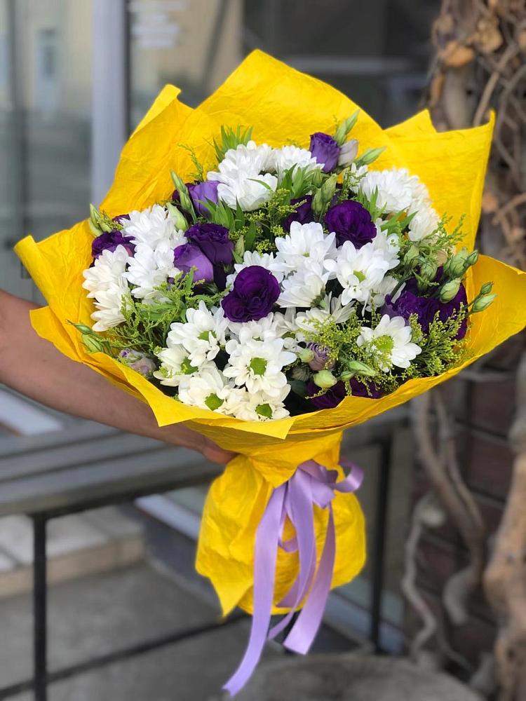 Букет цветов из: Ирисы, Хризантемы и Ромашки во Власихе