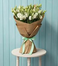 Букет цветов из:  Лизиантусы во Власихе