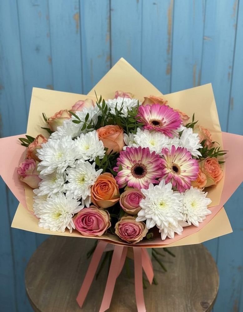 Букет цветов из: Розы, Герберы и Хризантемы во Власихе
