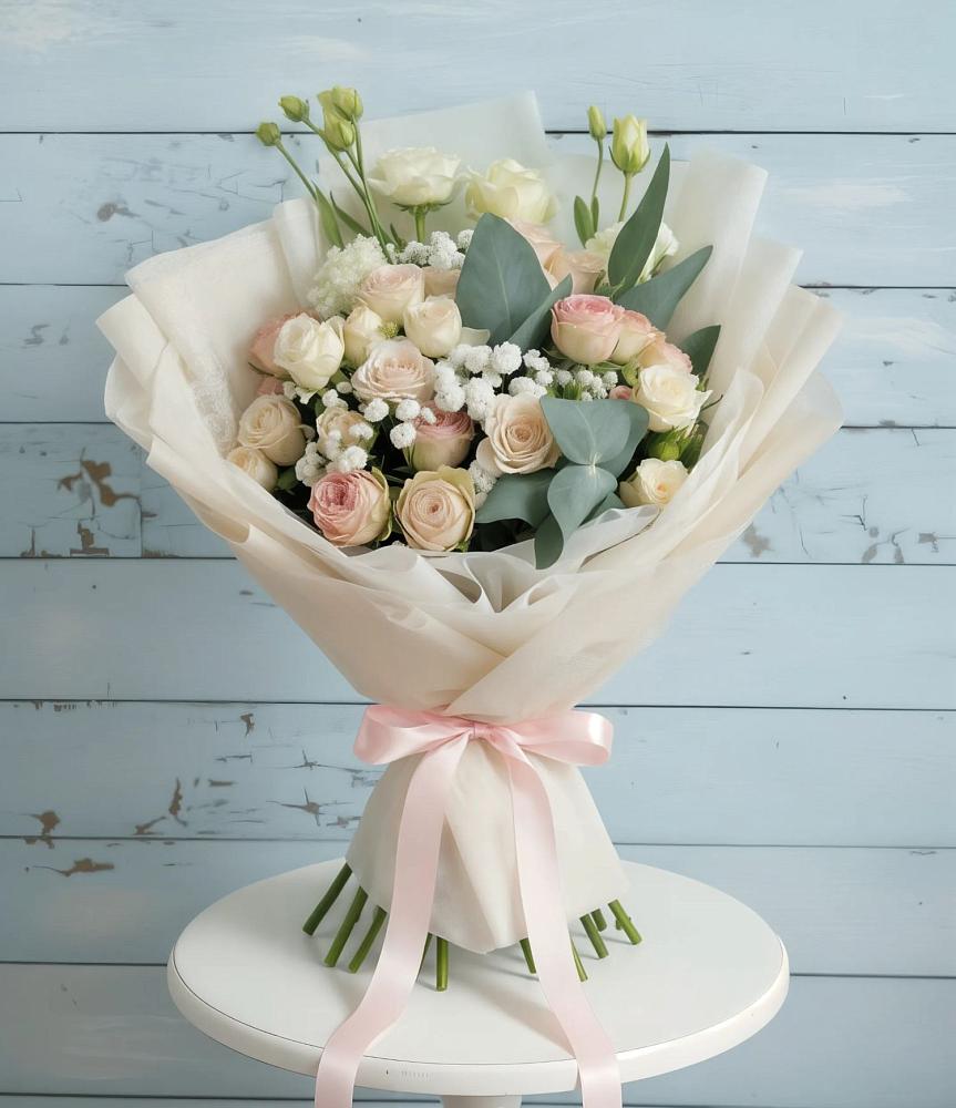 Букет цветов из: Розы и Лизиантусы во Власихе