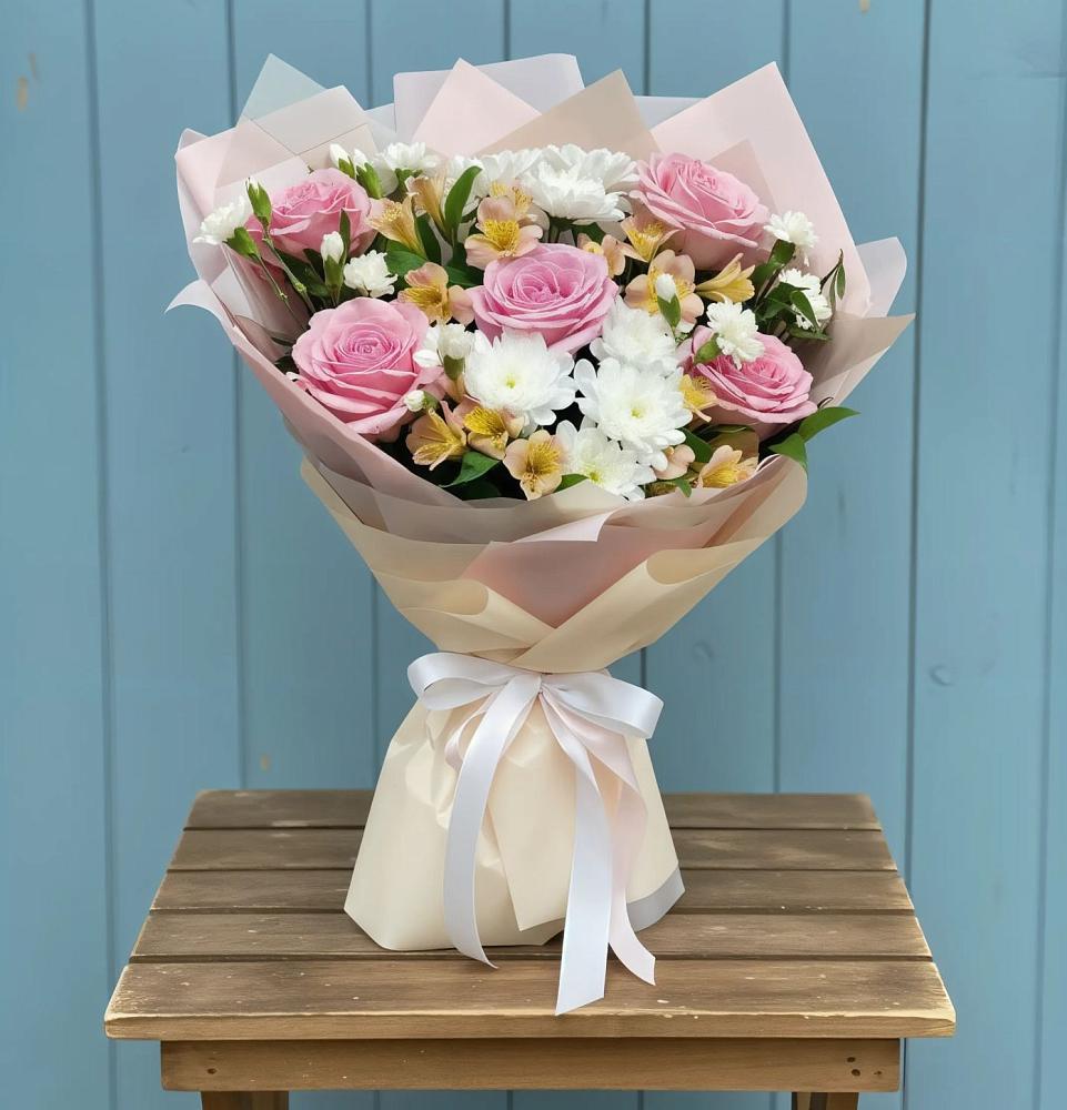 Букет цветов из: Гвоздики, Орхидеи и Розы во Власихе