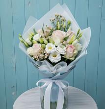 Букет цветов из:  Розы и Лизиантусы во Власихе