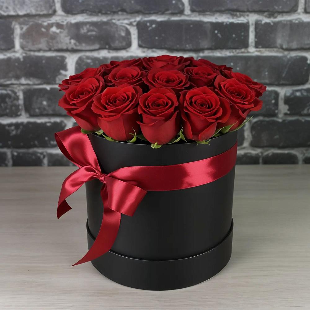 Цветочная композиция из Розы в шляпной коробке во Власихе